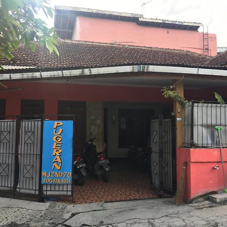 Hotel Destiny House à Yogyakarta Extérieur photo