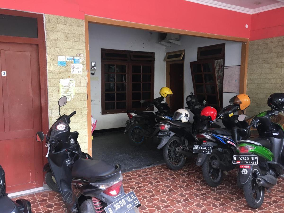 Hotel Destiny House à Yogyakarta Extérieur photo