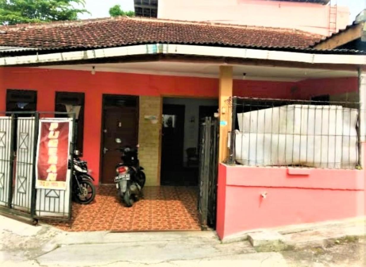 Hotel Destiny House à Yogyakarta Extérieur photo