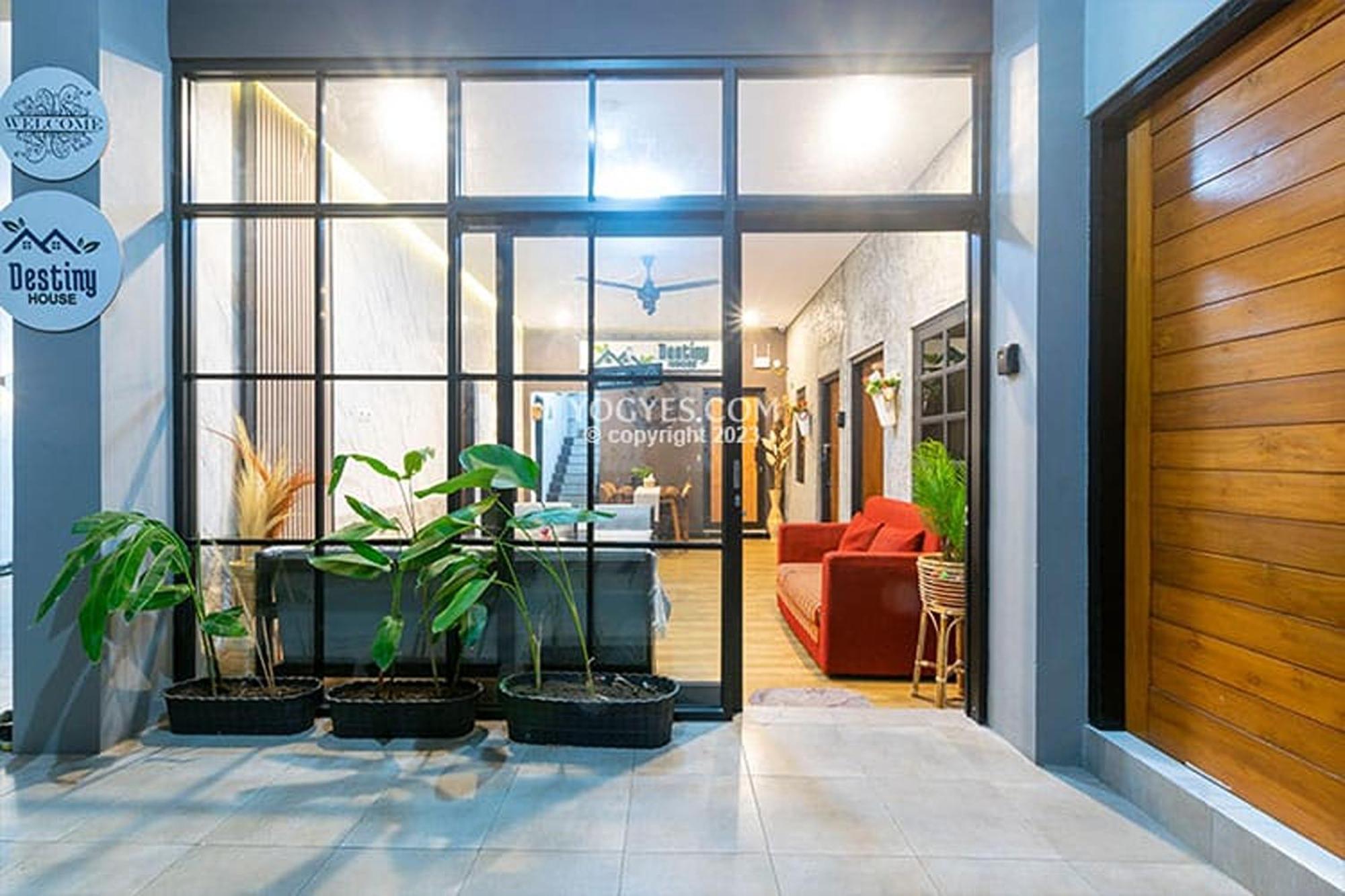 Hotel Destiny House à Yogyakarta Extérieur photo